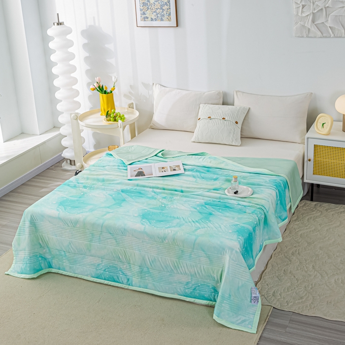 91家纺网 家纺一手货源 找家纺 博弈 2024新款凉感丝抗菌夏被 夏意绵绵