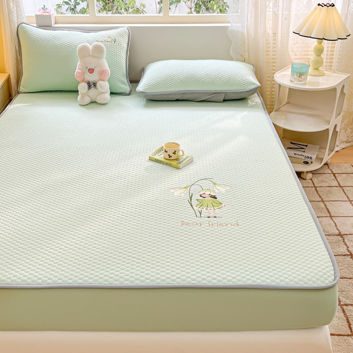 91家纺网 家纺一手货源 找家纺 慕尚家纺 2025新款冻冻席刺绣系列 冻冻席清凉女孩