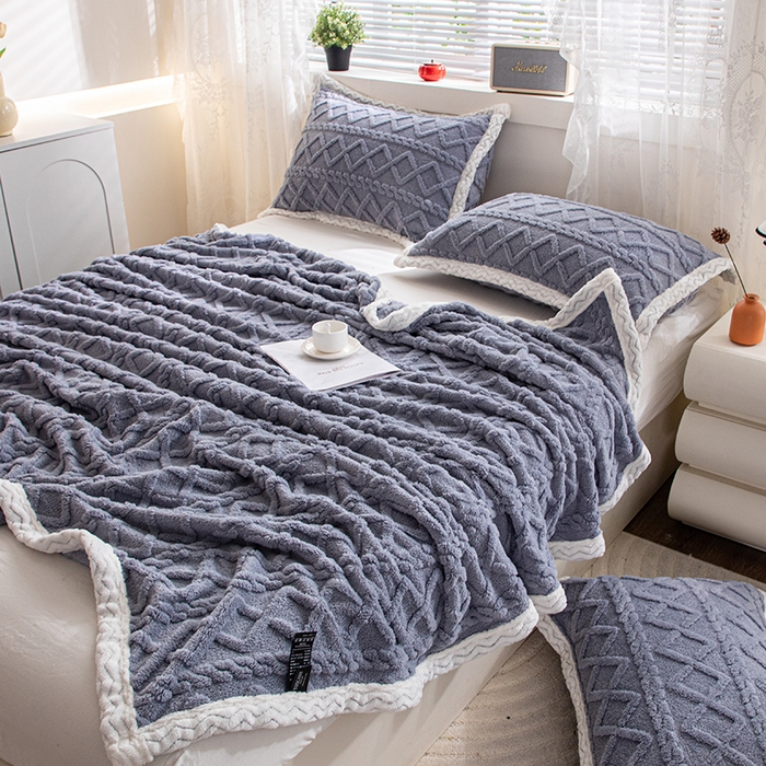 91家纺网 家纺一手货源 找家纺 芸锦豪 2024新款塔芙蓉多功能毯--双面塔夫绒包边 塔夫绒-蓝灰