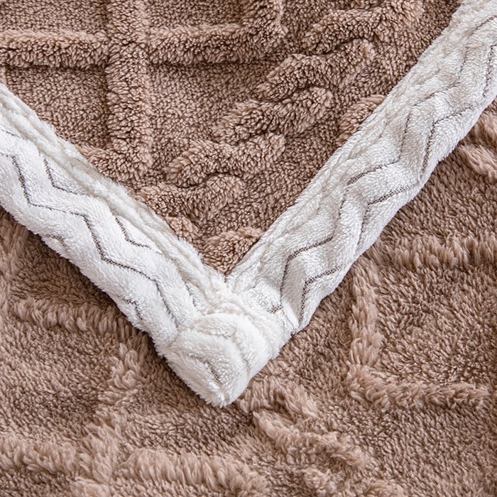 91家纺网 家纺一手货源 找家纺 芸锦豪 2024新款塔芙蓉多功能毯--双面塔夫绒包边 塔夫绒-咖色