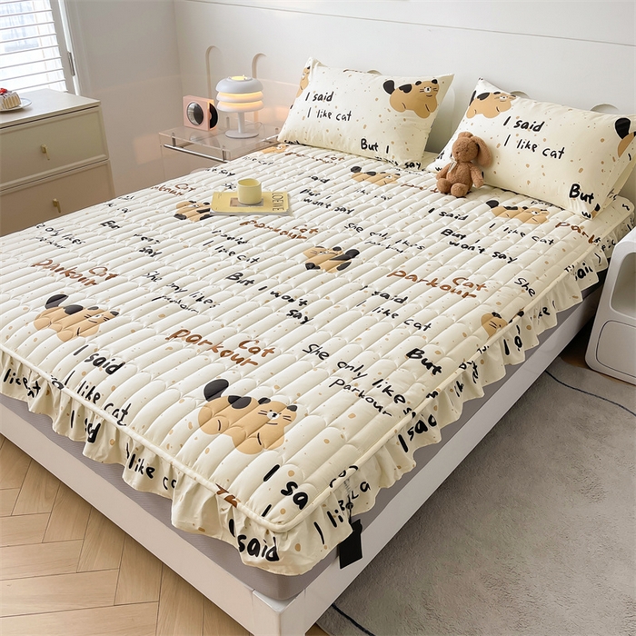 91家纺网 家纺一手货源 找家纺 3C 2024新款全棉13372大豆夹棉印花花边床笠四件套 撒娇萌猫