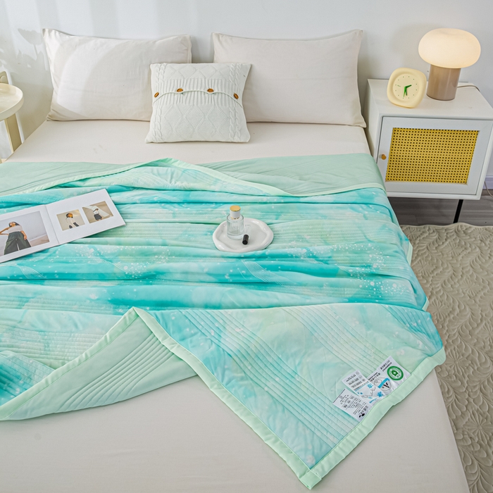 91家纺网 家纺一手货源 找家纺 博弈 2024新款凉感丝抗菌夏被 夏意绵绵