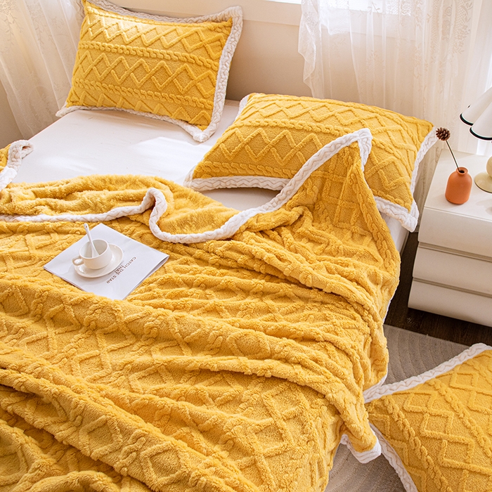 91家纺网 家纺一手货源 找家纺 芸锦豪 2024新款塔芙蓉多功能毯--双面塔夫绒包边 塔夫绒-姜黄