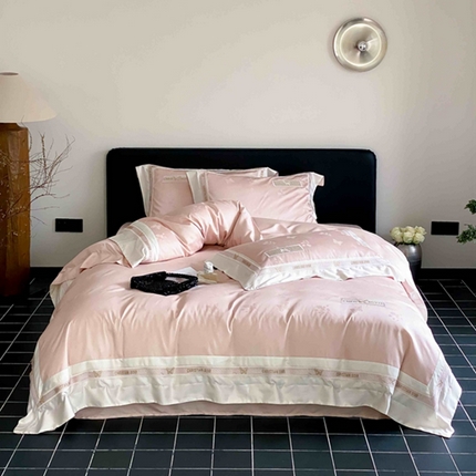 91家纺网 家纺一手货源 找家纺 馨蕊 2024新款春夏60S轻奢刺绣天丝棉四件套-蔷薇 蔷薇-初夏粉