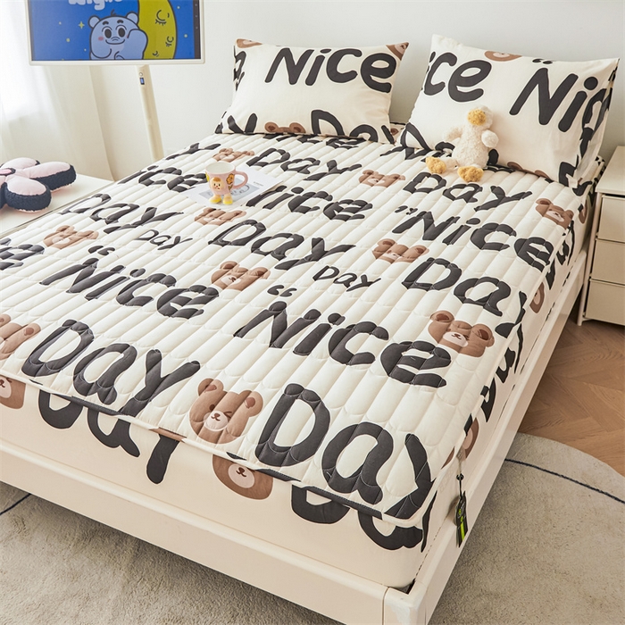 91家纺网 家纺一手货源 找家纺 3C 2024新款全棉大豆夹棉印花床笠四件套 熊熊宝贝-灰