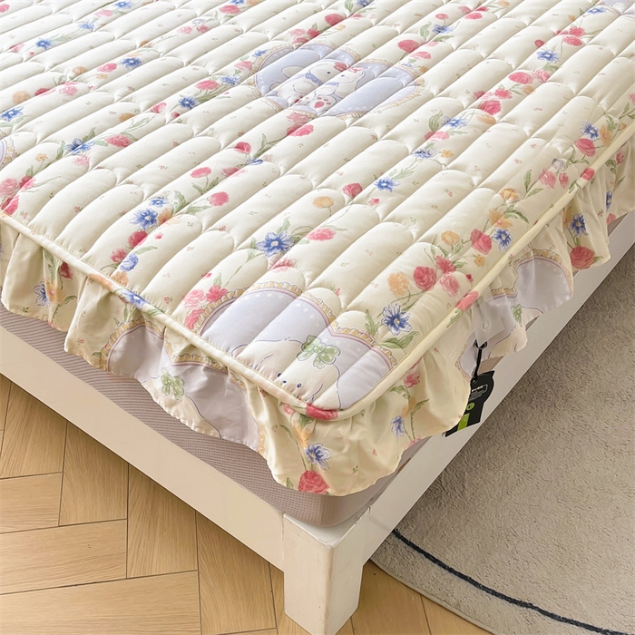 91家纺网 家纺一手货源 找家纺 3C 2024新款全棉13372大豆夹棉印花花边床笠四件套 圈圈兔