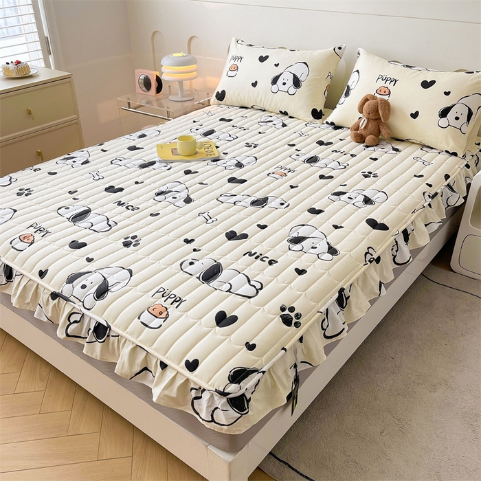 91家纺网 家纺一手货源 找家纺 3C 2024新款全棉13372大豆夹棉印花花边床笠四件套 趴趴狗-米单床笠