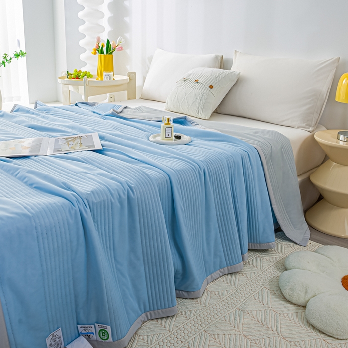 91家纺网 家纺一手货源 找家纺 博弈 2024新款凉感丝抗菌夏被 灰蓝