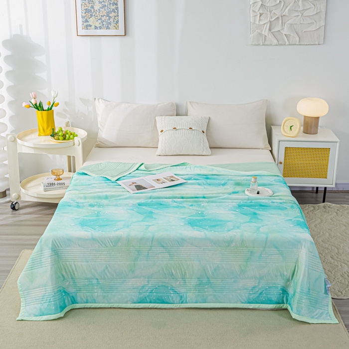 91家纺网 家纺一手货源 找家纺 博弈 2024新款凉感丝抗菌夏被 夏意绵绵