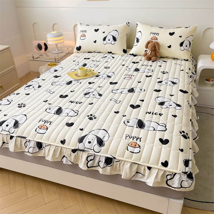 91家纺网 家纺一手货源 找家纺 3C 2024新款全棉13372大豆夹棉印花花边床笠四件套 趴趴狗-米单床笠