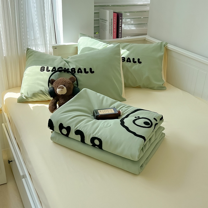 91家纺网 家纺一手货源 找家纺 （总）眠帛家居 2024新款水洗棉毛巾绣夏被四件套精灵系列A类风格二