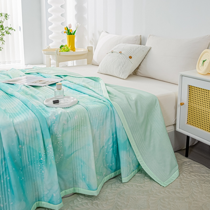 91家纺网 家纺一手货源 找家纺 博弈 2024新款凉感丝抗菌夏被 夏意绵绵