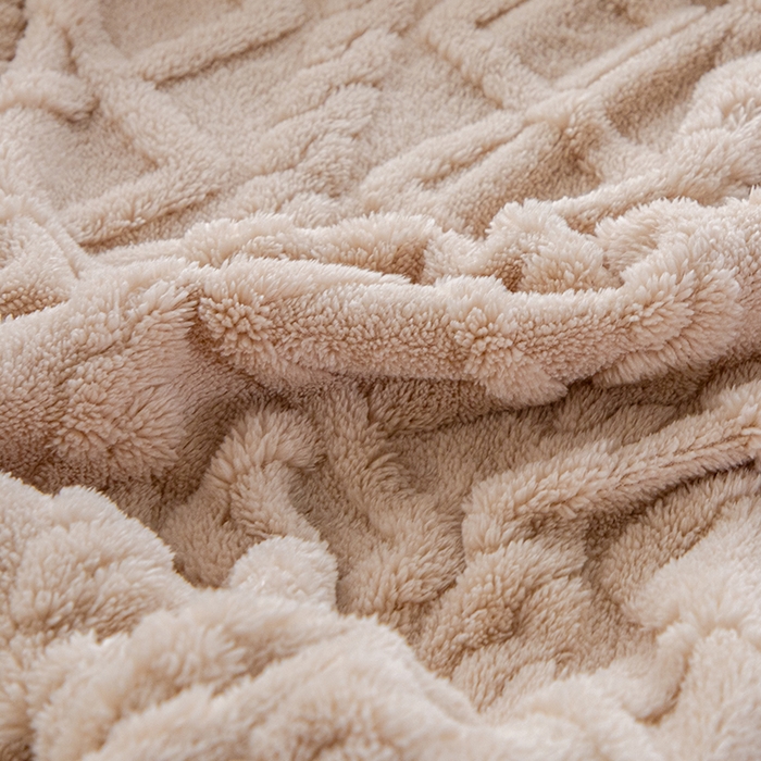 91家纺网 家纺一手货源 找家纺 芸锦豪 2024新款塔芙蓉多功能毯--双面塔夫绒包边 塔夫绒-浅卡其