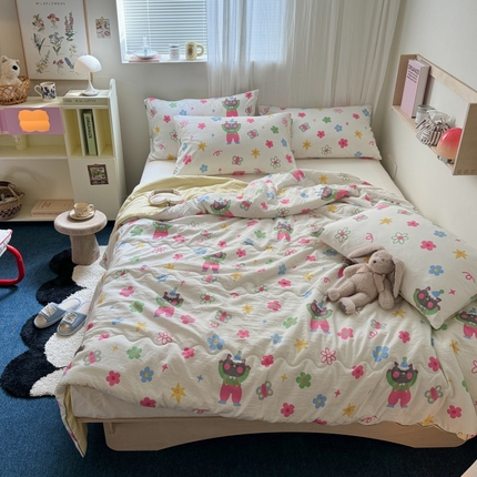 91家纺网 家纺一手货源 找家纺 花伞家居 2024新款亲肤水洗棉印花夏被-风格二 夏被-花园派对
