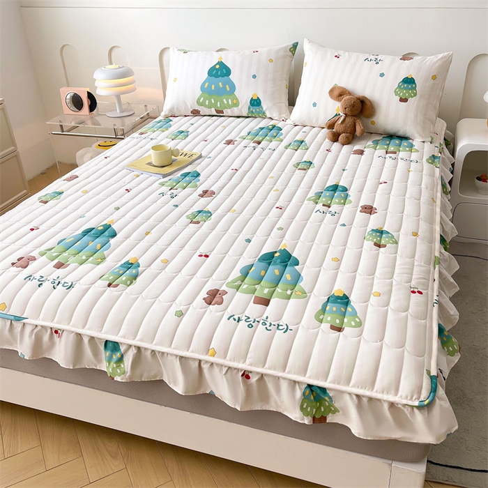 91家纺网 家纺一手货源 找家纺 3C 2024新款全棉13372大豆夹棉印花花边床笠四件套 奇趣森林