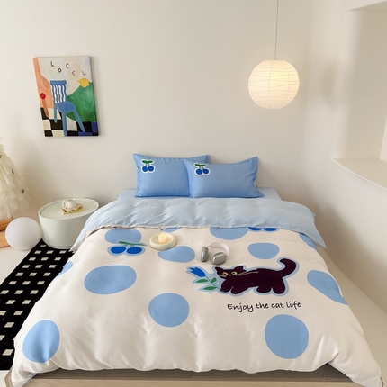 91家纺网 家纺一手货源 找家纺 西西家居 2024新款数码兰精天丝套件 波点猫-蓝