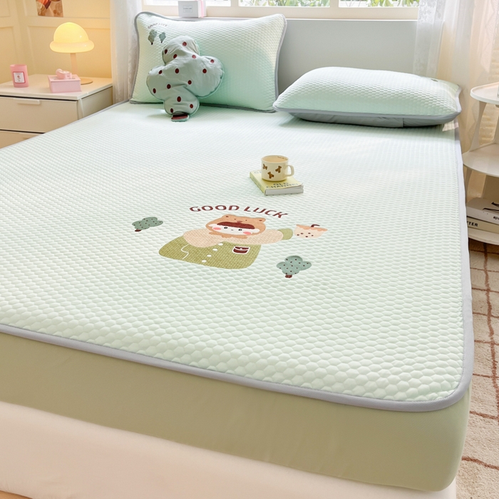 91家纺网 家纺一手货源 找家纺 慕尚家纺 2025新款冻冻席刺绣系列 冻冻席幸福的可儿