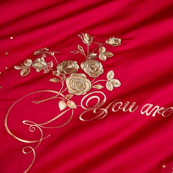 91家纺网 家纺一手货源 找家纺 晶缦家纺 2024纯棉全棉60支贡缎长绒棉刺绣花婚庆四件套--绣花贴边床单款 心心相印