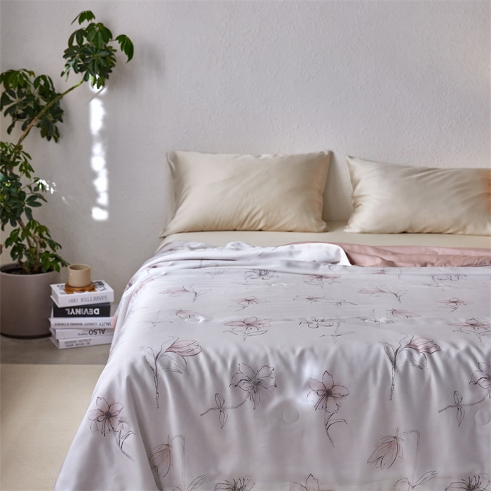 91家纺网 家纺一手货源 找家纺 安莱生活 2024新款莱赛尔天丝50支宽边工艺款单夏被被子被芯 天丝夏被-枝叶诗韵