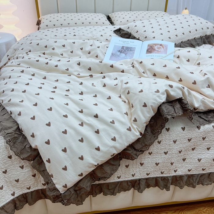 91家纺网 家纺一手货源 找家纺 暖居 2024新款砂洗棉花被套全棉床盖四件套绗缝夹棉纯棉床盖三件套 爱心卡
