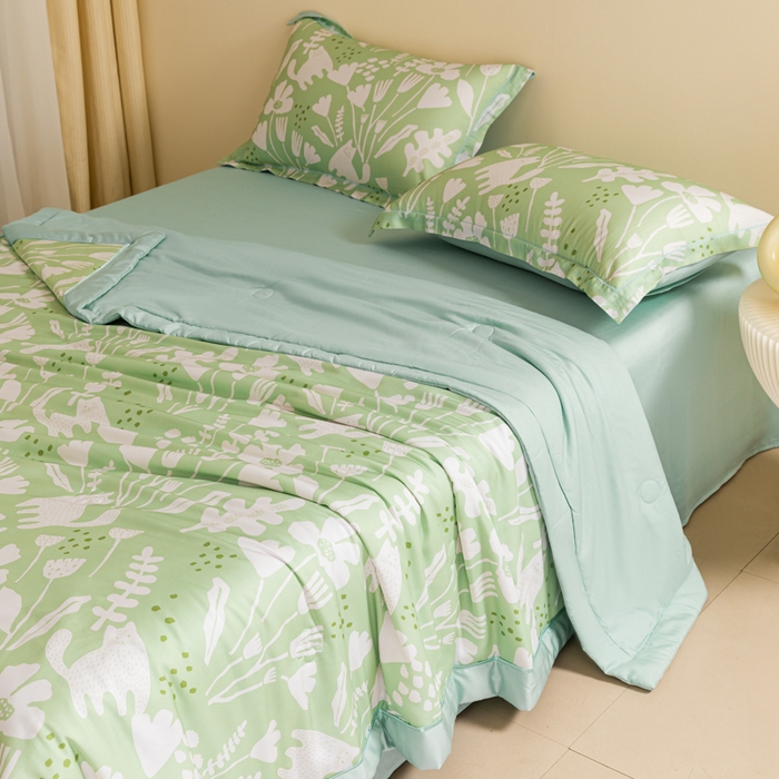 91家纺网 家纺一手货源 找家纺 2024新A类40S天丝莫代尔夏被四件套竹纤维凉感空调被卡通儿童夏凉被被子被芯摩卡猫-绿