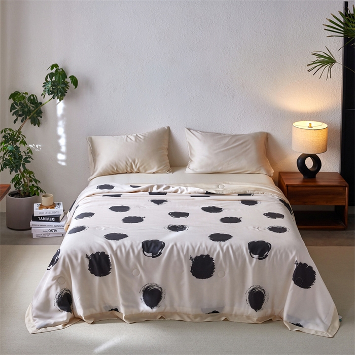 91家纺网 家纺一手货源 找家纺 安莱生活 2024新款莱赛尔天丝50支宽边工艺款单夏被被子被芯 天丝夏被-时尚元素