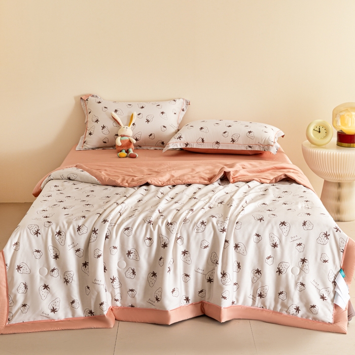 91家纺网 家纺一手货源 找家纺 2024新A类40S天丝莫代尔夏被四件套竹纤维凉感空调被卡通儿童夏凉被被子被芯红颜