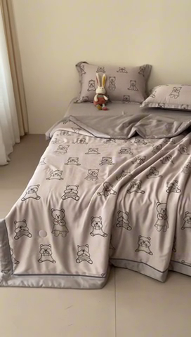 91家纺网 家纺一手货源 找家纺 2024新A类40S天丝莫代尔夏被四件套竹纤维凉感空调被卡通儿童夏凉被被子被芯幸福一家