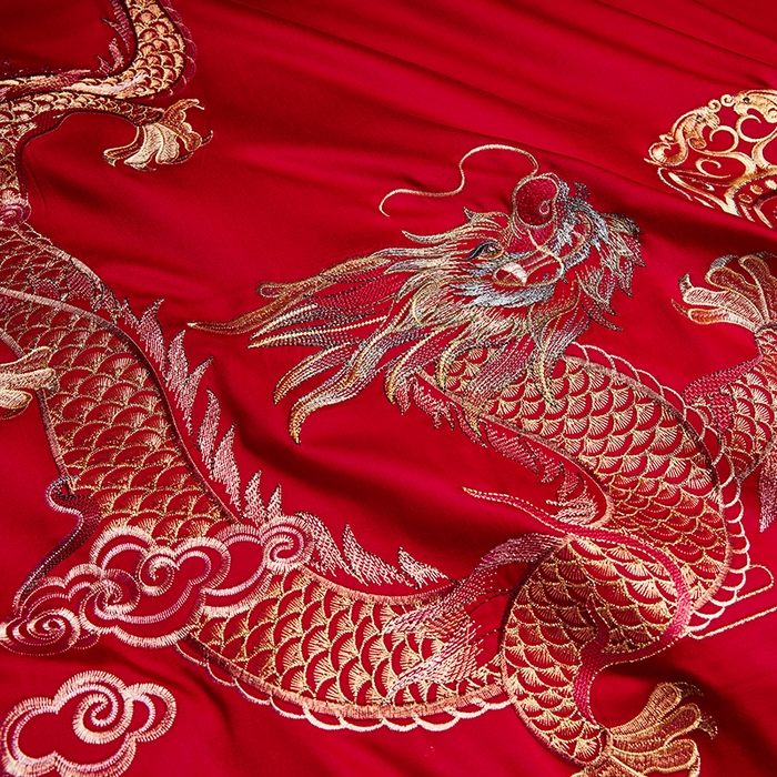 91家纺网 家纺一手货源 找家纺 晶缦家纺 2024纯棉全棉60支贡缎长绒棉刺绣花婚庆四件套--绣花贴边床单款 龙跃凤鸣