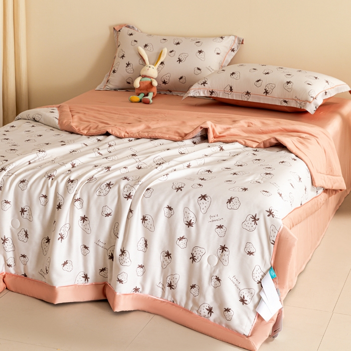 91家纺网 家纺一手货源 找家纺 2024新A类40S天丝莫代尔夏被四件套竹纤维凉感空调被卡通儿童夏凉被被子被芯红颜