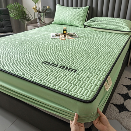 91家纺网 家纺一手货源 找家纺 （总）鑫钰 2024新款mimi款原棉A类抗菌大豆夹棉床笠床垫保护套罩子床盖