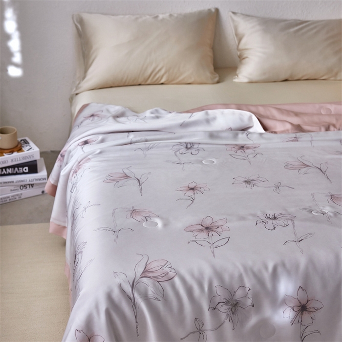 91家纺网 家纺一手货源 找家纺 安莱生活 2024新款莱赛尔天丝50支宽边工艺款单夏被被子被芯 天丝夏被-枝叶诗韵