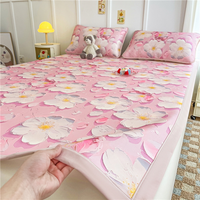 91家纺网 家纺一手货源 找家纺 喜居 2024新款A类凉感冰丝凉席 桃花朵朵