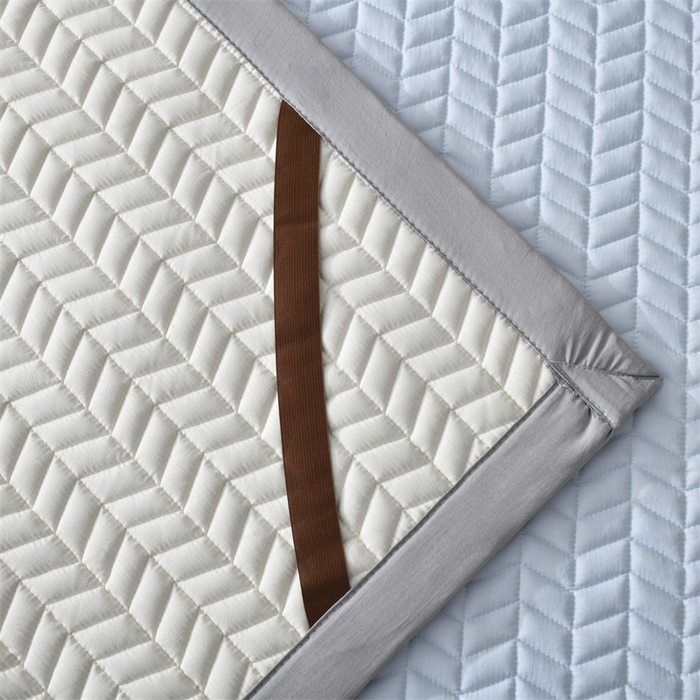 91家纺网 家纺一手货源 找家纺 鑫钰 2024新款冰格乳胶席 冰川蓝