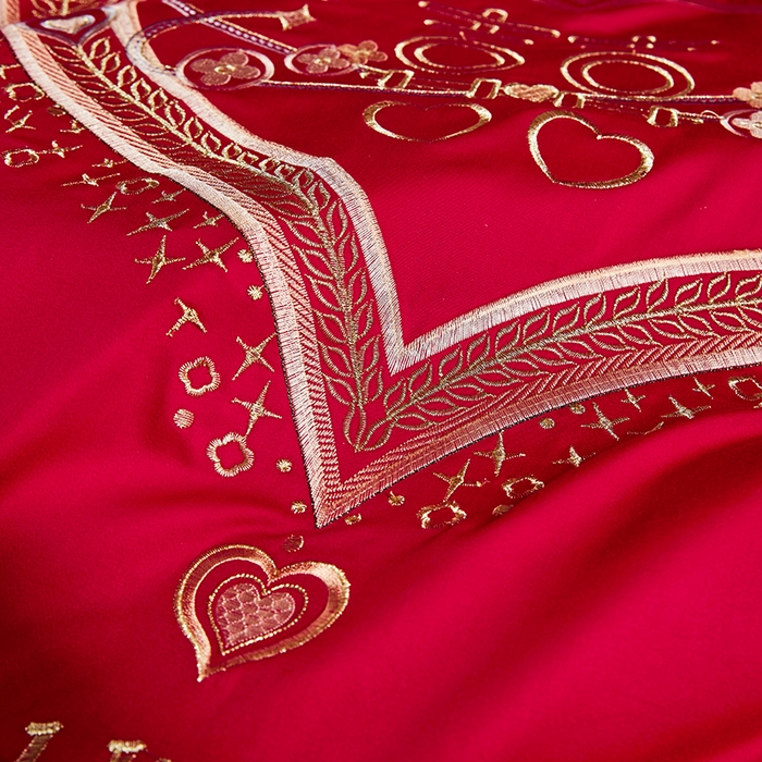 91家纺网 家纺一手货源 找家纺 晶缦家纺 2024纯棉全棉60支贡缎长绒棉刺绣花婚庆四件套--普通贴边床单款 千禧爱恋