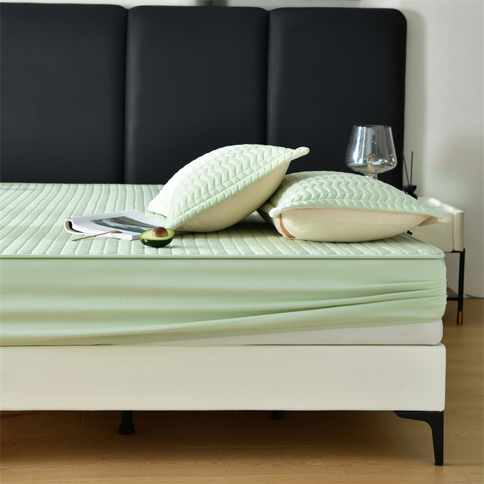 91家纺网 家纺一手货源 找家纺 鑫钰 2024新款10mm加厚天丝乳胶凉席床笠款 清新绿