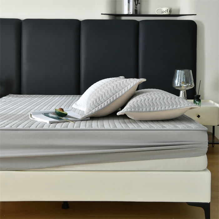 91家纺网 家纺一手货源 找家纺 鑫钰 2024新款10mm加厚天丝乳胶凉席床笠款 淡雅灰