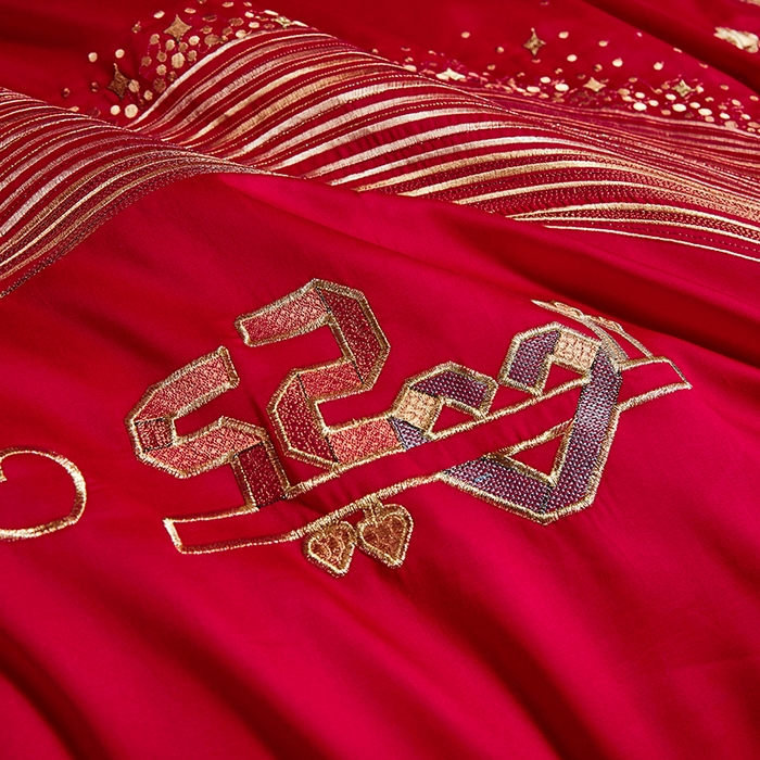 91家纺网 家纺一手货源 找家纺 晶缦家纺 2024纯棉全棉60支贡缎长绒棉刺绣花婚庆四件套--绣花贴边床单款 心心相印