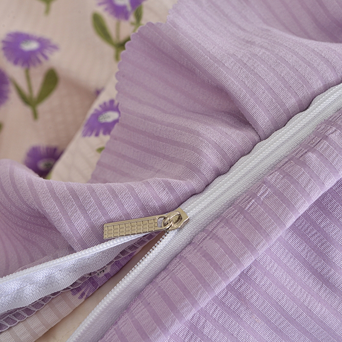 91家纺网 家纺一手货源 找家纺 梦柏家纺 2024新款亲肤泡泡棉夹棉床盖夏被四件套 小雏菊