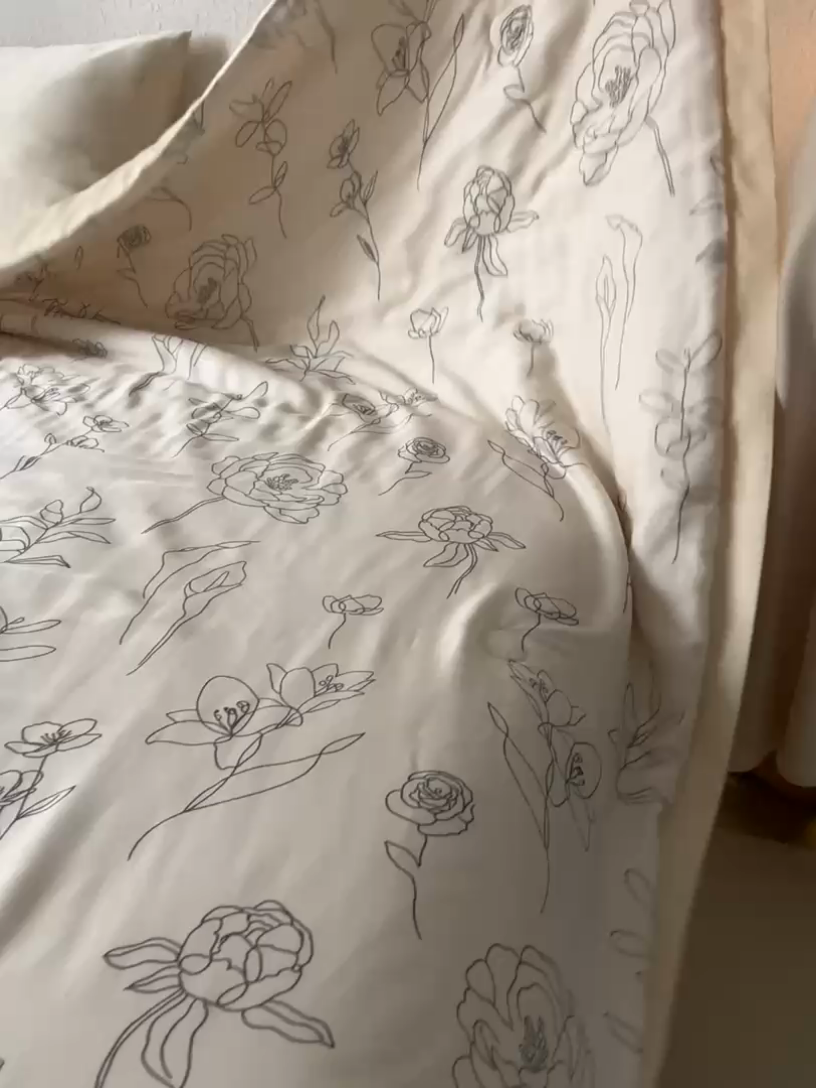 91家纺网 家纺一手货源 找家纺 安莱生活 2024新款莱赛尔天丝50支宽边工艺款单夏被被子被芯 天丝夏被-菲青