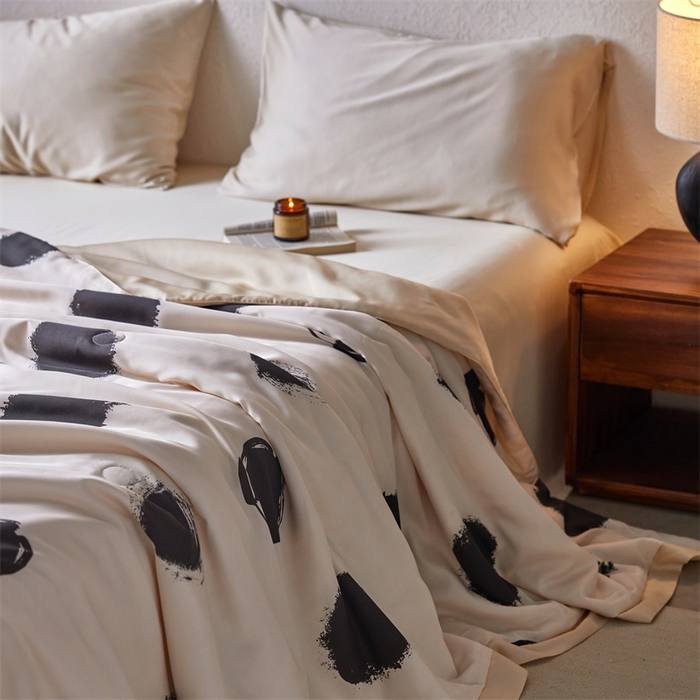 91家纺网 家纺一手货源 找家纺 安莱生活 2024新款莱赛尔天丝50支宽边工艺款单夏被被子被芯 天丝夏被-时尚元素