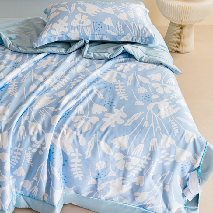91家纺网 家纺一手货源 找家纺 2024新A类40S天丝莫代尔夏被四件套竹纤维凉感空调被卡通儿童夏凉被被子被芯摩卡猫-蓝