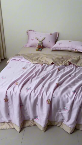 91家纺网 家纺一手货源 找家纺 2024新A类40S天丝莫代尔夏被四件套竹纤维凉感空调被卡通儿童夏凉被被子被芯星星点灯 粉