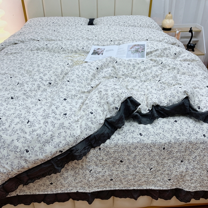 91家纺网 家纺一手货源 找家纺 暖居 2024新款砂洗棉花被套全棉床盖四件套绗缝夹棉纯棉床盖三件套 南法假日