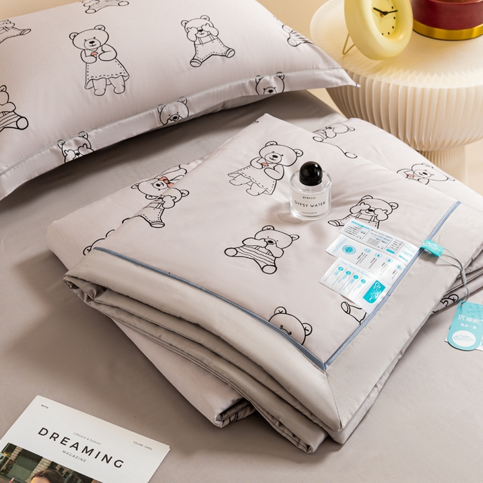 91家纺网 家纺一手货源 找家纺 2024新A类40S天丝莫代尔夏被四件套竹纤维凉感空调被卡通儿童夏凉被被子被芯幸福一家