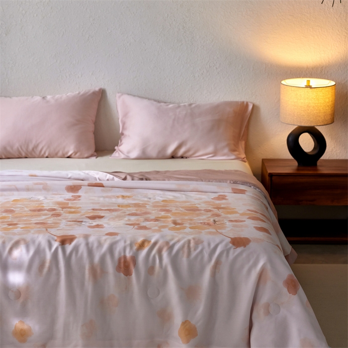 91家纺网 家纺一手货源 找家纺 安莱生活 2024新款莱赛尔天丝50支宽边工艺款单夏被被子被芯 叶暖