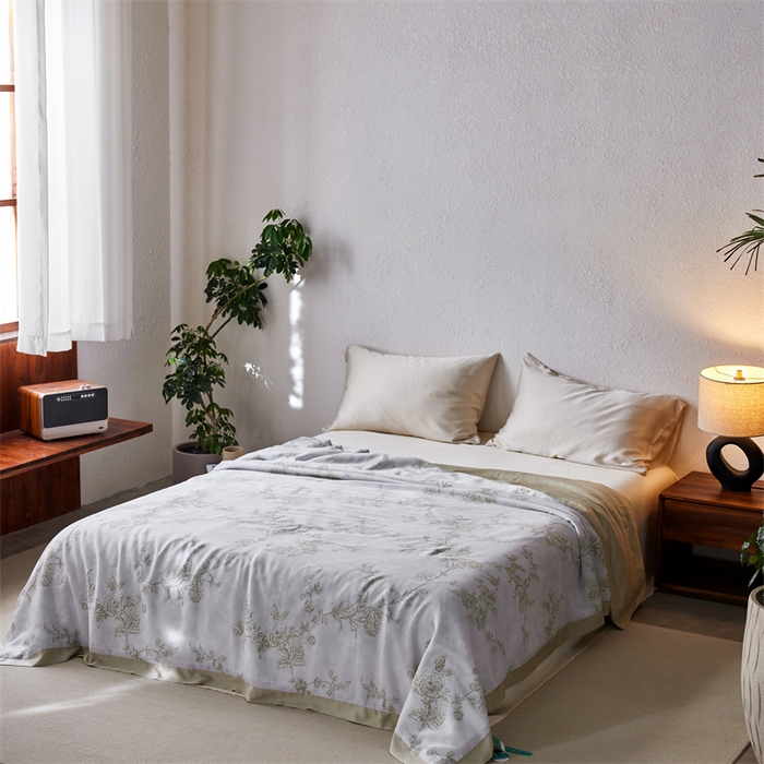 91家纺网 家纺一手货源 找家纺 安莱生活 2024新款莱赛尔天丝50支宽边工艺款单夏被被子被芯 美人焦-绿