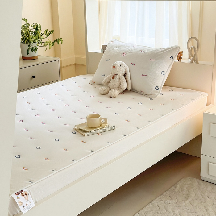 91家纺网 家纺一手货源 找家纺 （总）尊康家纺（原磊科） 2024新款全棉色织夹棉上下铺大豆床笠-爱心笑脸系列