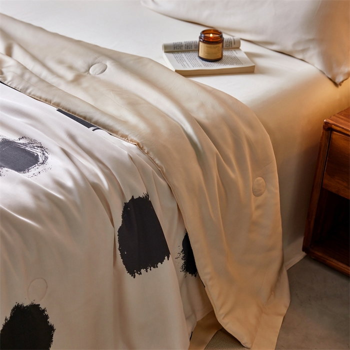 91家纺网 家纺一手货源 找家纺 安莱生活 2024新款莱赛尔天丝50支宽边工艺款单夏被被子被芯 天丝夏被-时尚元素