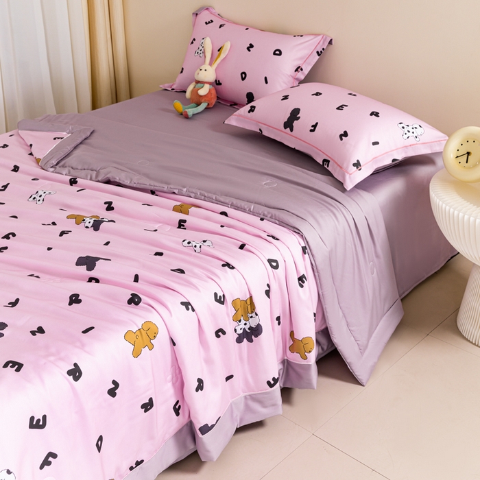 91家纺网 家纺一手货源 找家纺 2024新A类40S天丝莫代尔夏被四件套竹纤维凉感空调被卡通儿童夏凉被被子被芯贴贴狗